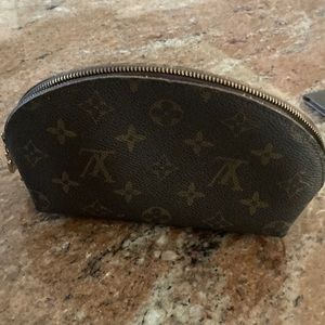 Brown used leather Louis Vuitton make up bag